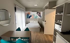 Studio novo com vaga! prox. Paulista